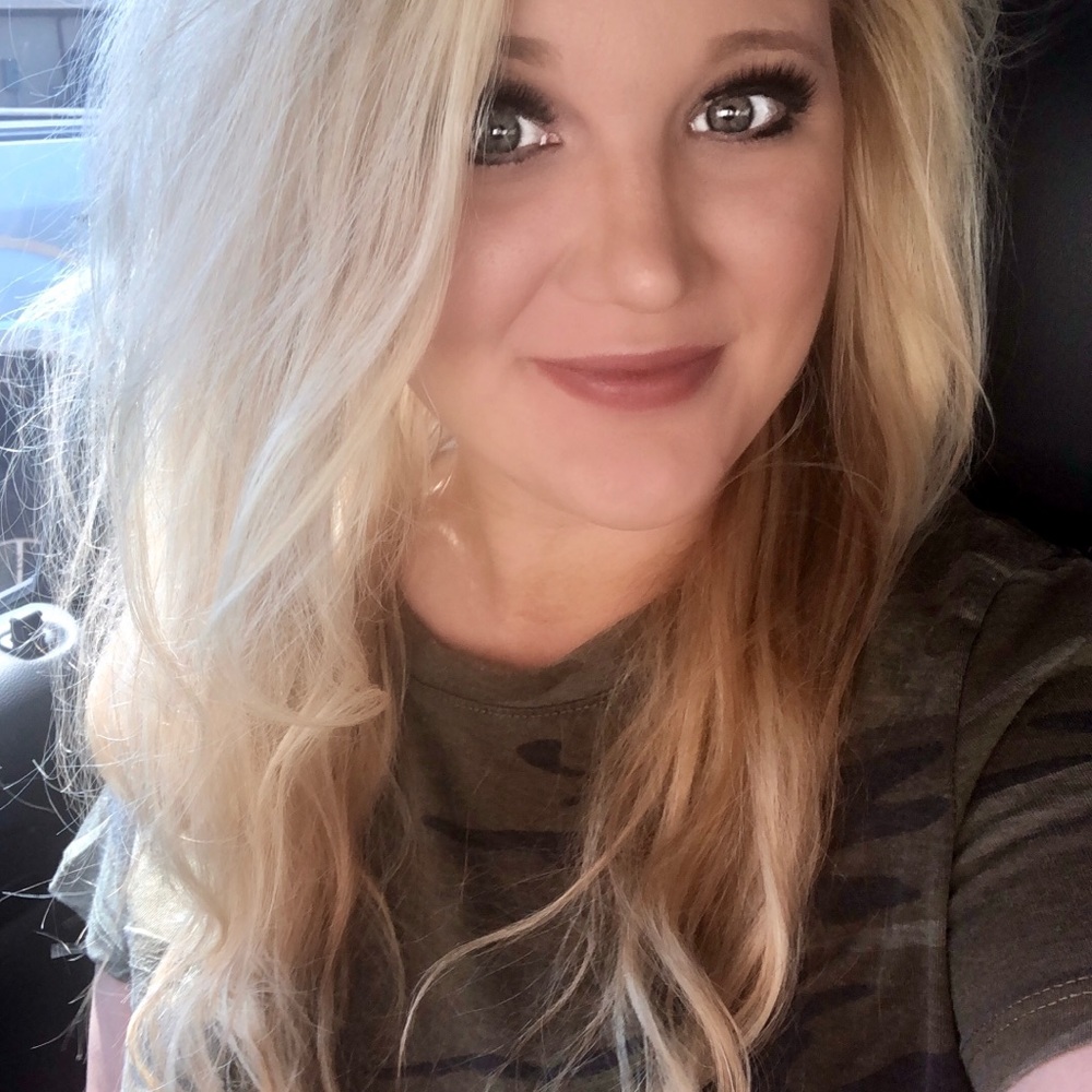 Meet your Posher, Kelsi